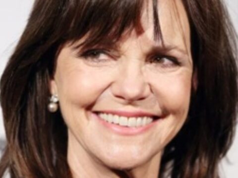 Sally Field Net Worth – Biography, Career, Spouse And More